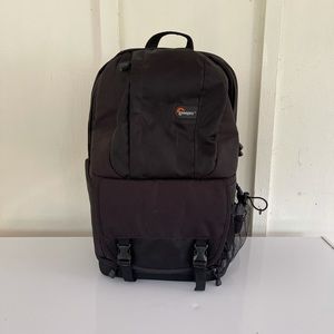 Lowepro Fastpack 250 Camera Backpack